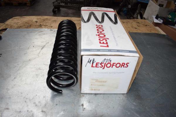 RESSORT AVANT MERCEDES CLASSE E W124 ( PIECE NEUVE ) - Vue 1